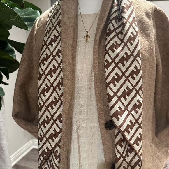 🌺SOLD🌺 Fendi  Brown and Cream Zucca Printed Silk Scarf - Picture 8 of 10